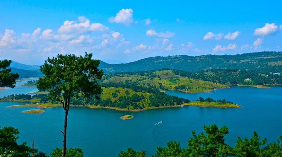 Barapani or Umiam Lake in Shillong, Meghalaya