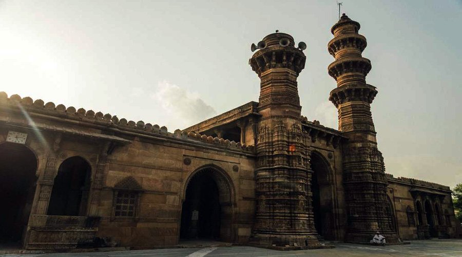 Sidi Bashir Mosque (Jhulta Minar), Ahmedabad, Gujarat, India