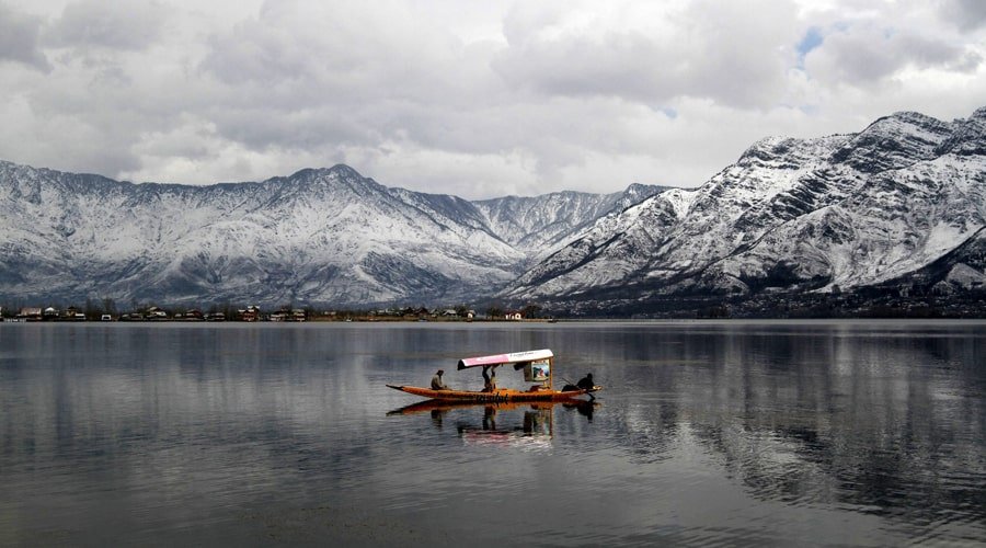 Shikara Ride, Dal Lake, Srinagar, Jammu and Kashmir, India